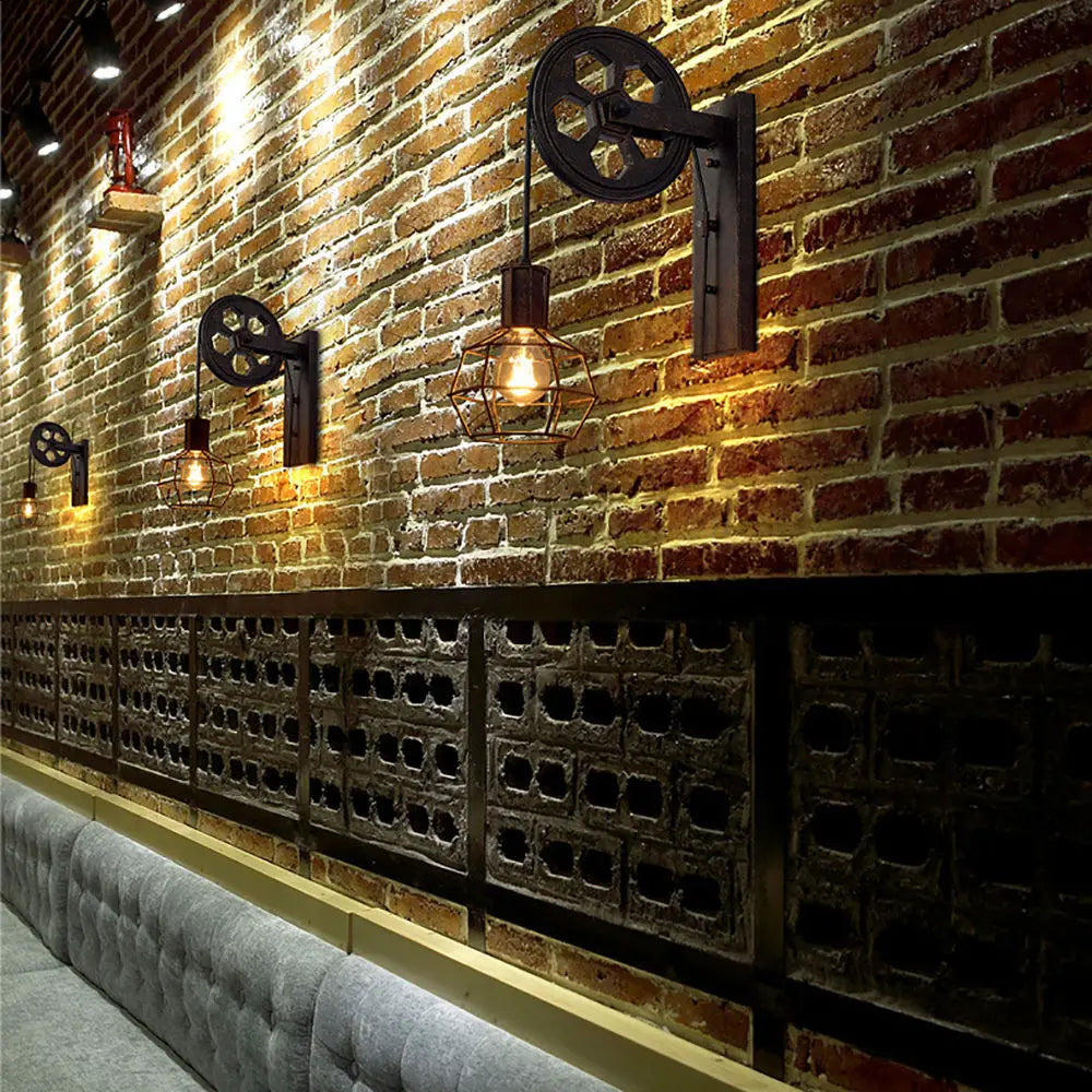 Industrial wall lamp